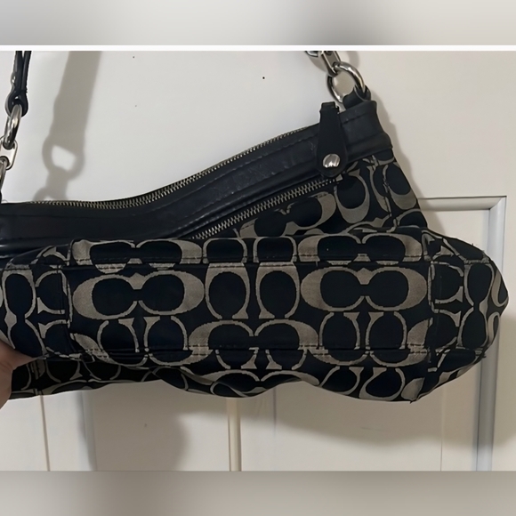 Coach Ashley F20111 Signature C Hippie Shoulder Bag - Picture 6 of 13